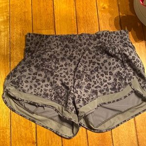 Athleta Shorts size M :-)